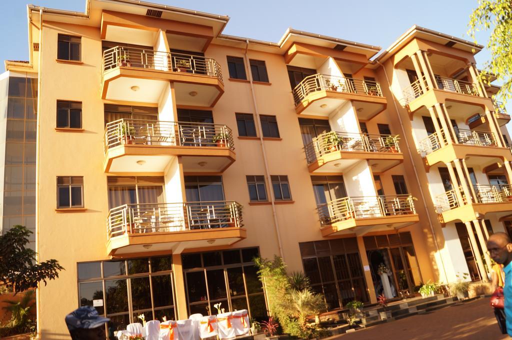 Tristar Hotel Kampala Exterior photo